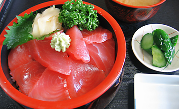 まぐろ丼