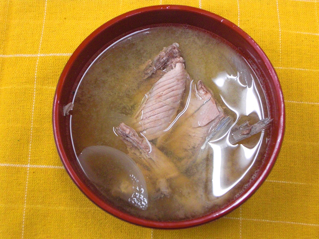かつおと新玉ねぎのアラ汁（福島県小名浜の郷土料理）